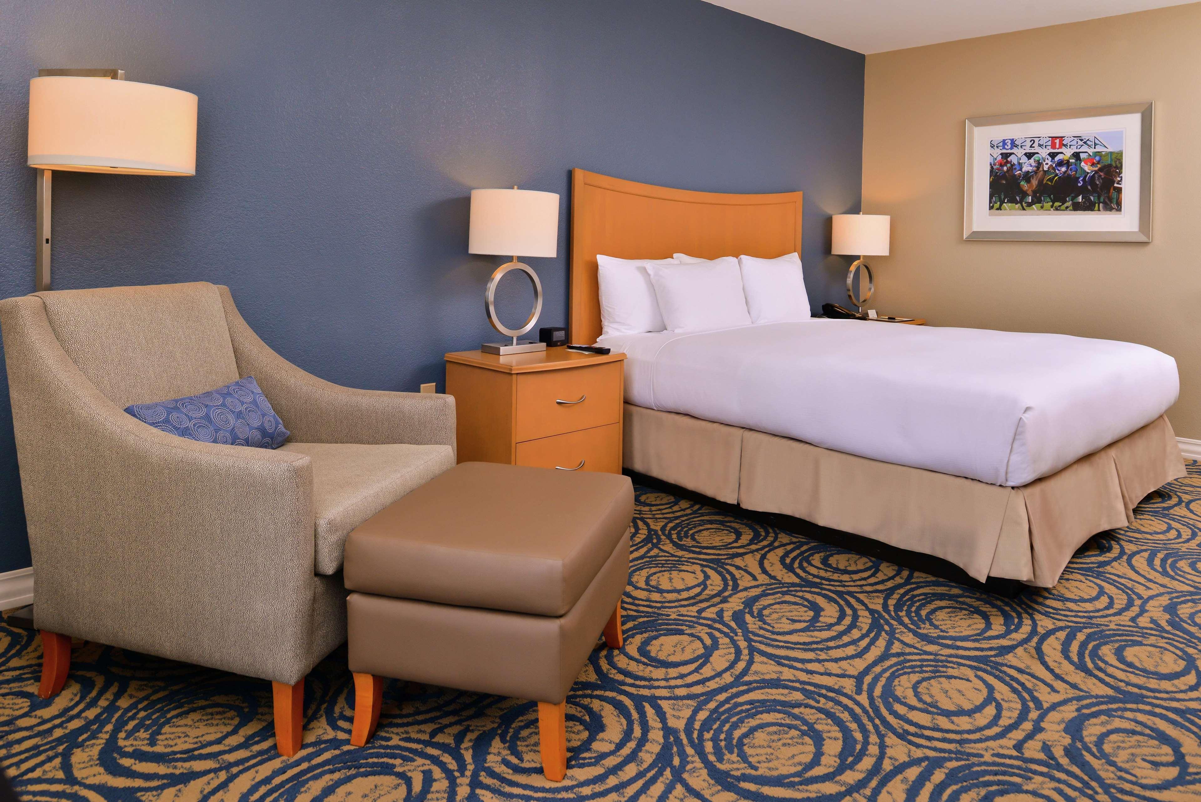 Doubletree By Hilton Hotel Tampa Airport-Westshore Exterior photo