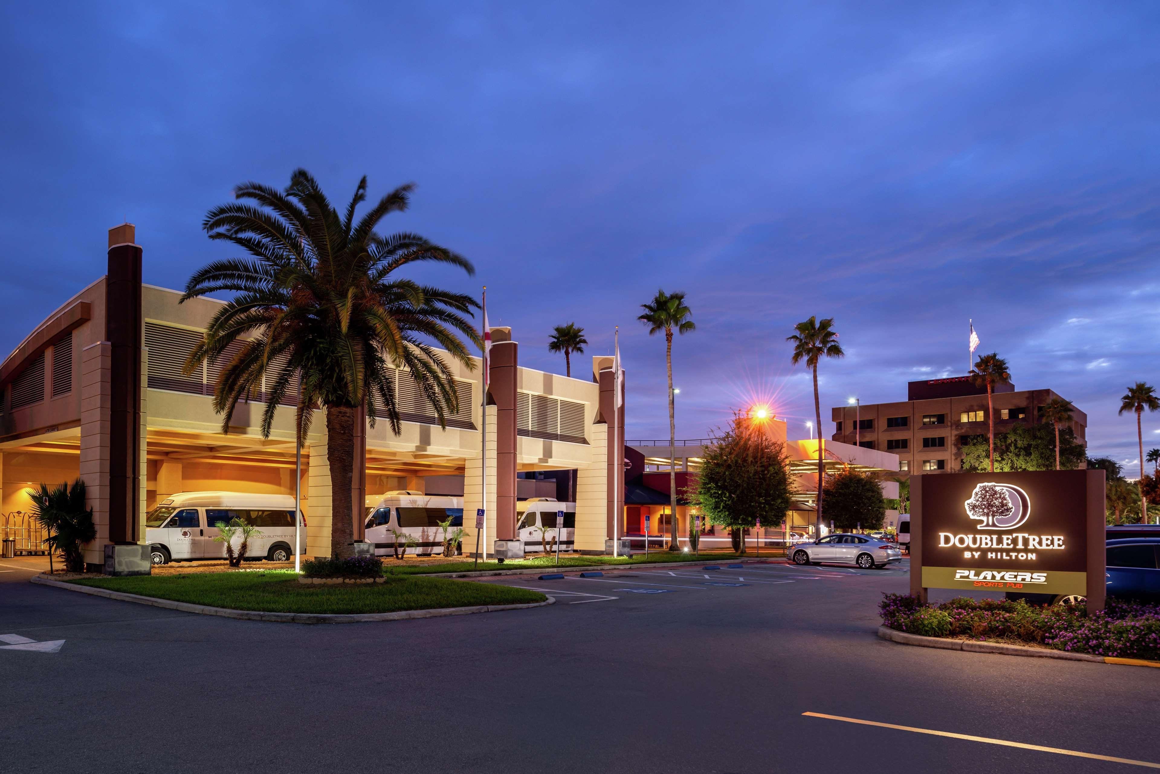 Doubletree By Hilton Hotel Tampa Airport-Westshore Exterior photo
