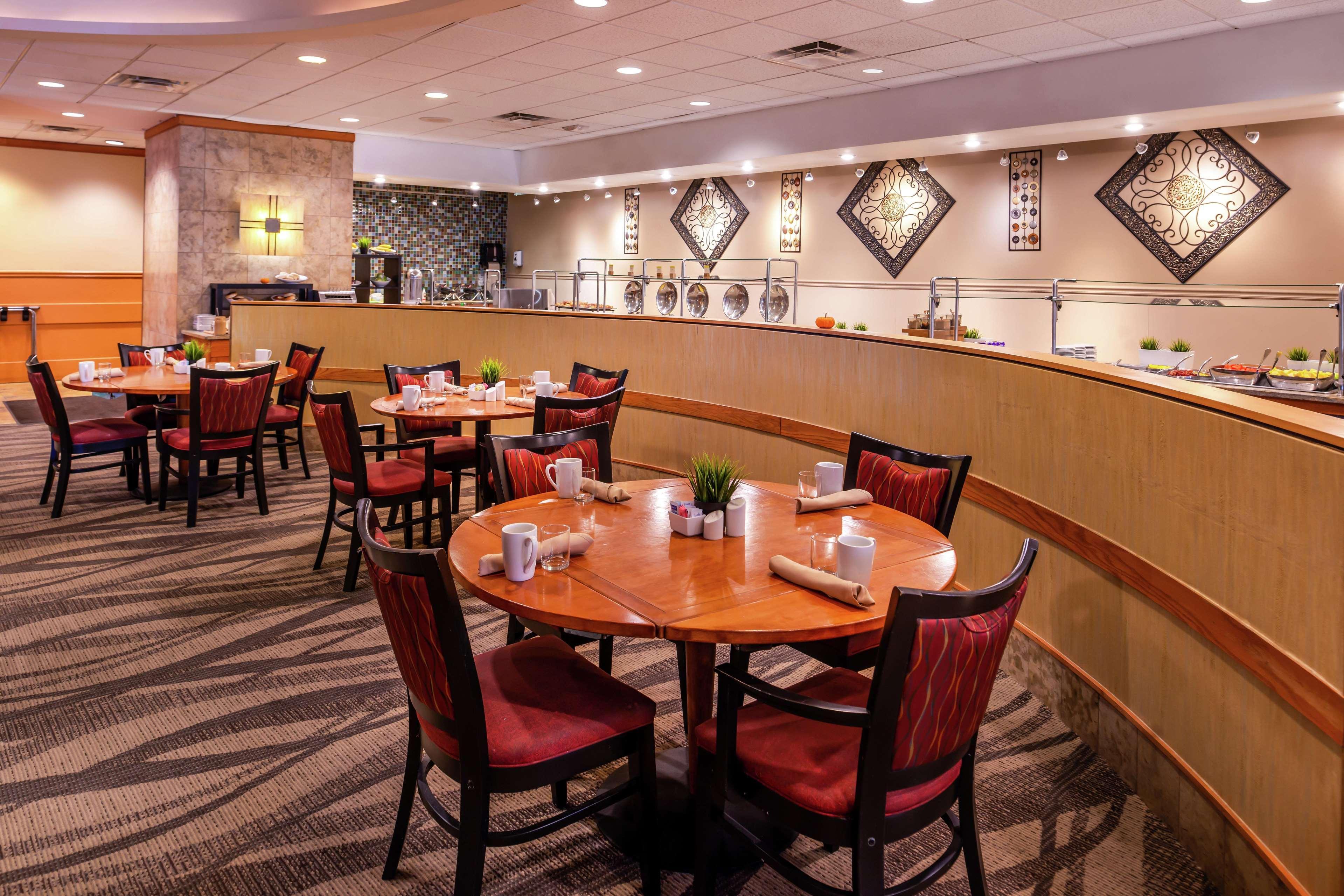 Doubletree By Hilton Hotel Tampa Airport-Westshore Exterior photo