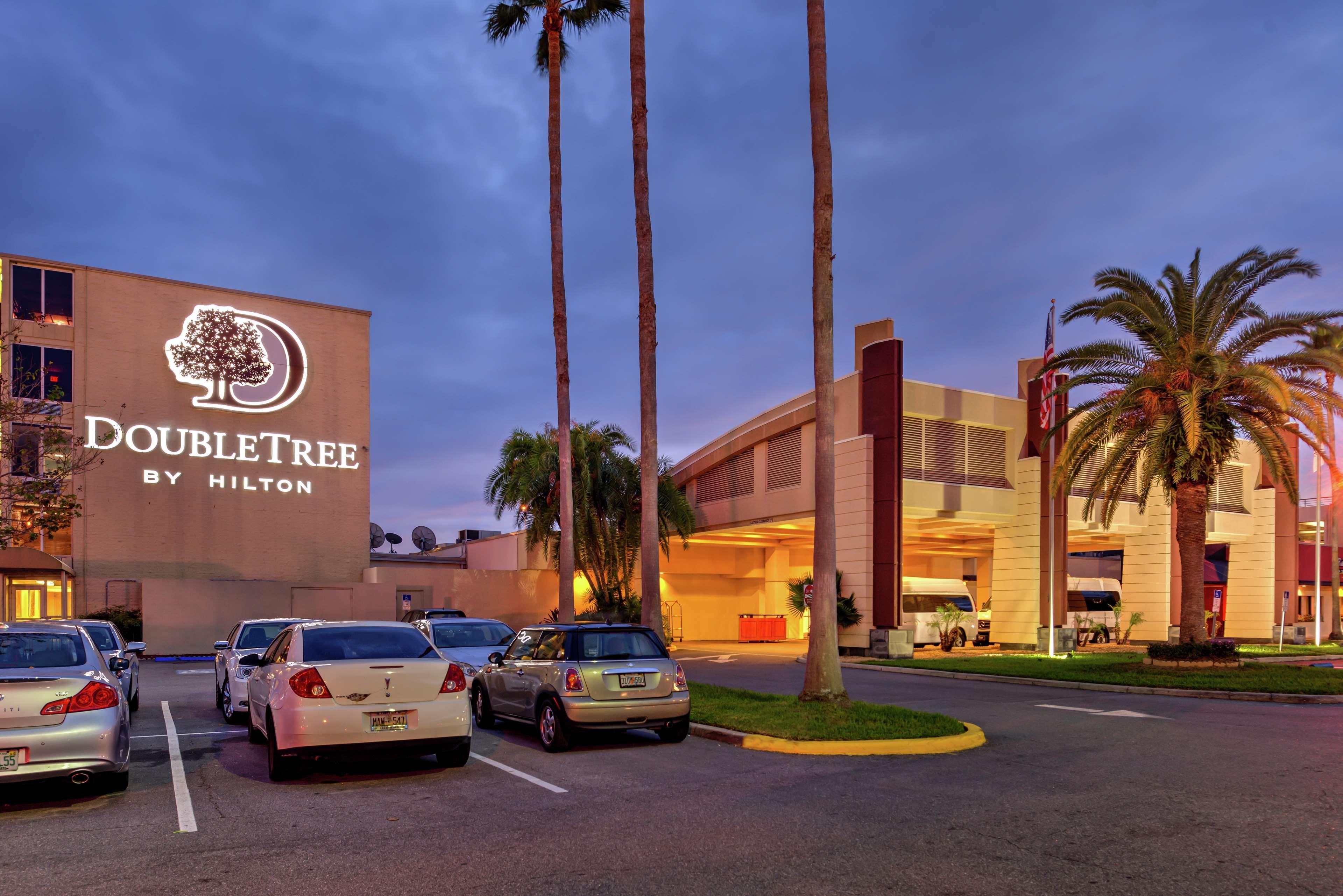 Doubletree By Hilton Hotel Tampa Airport-Westshore Exterior photo