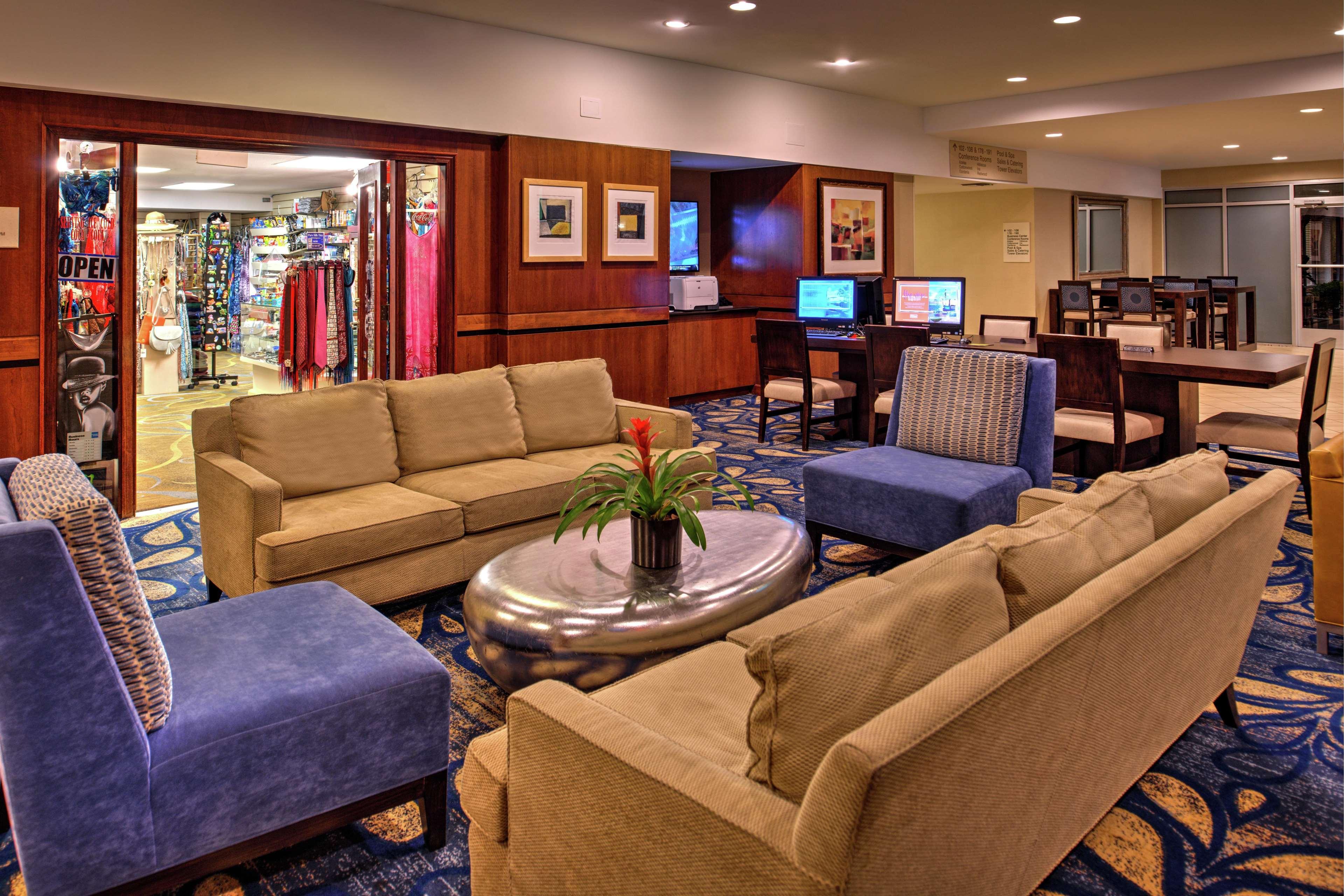 Doubletree By Hilton Hotel Tampa Airport-Westshore Exterior photo