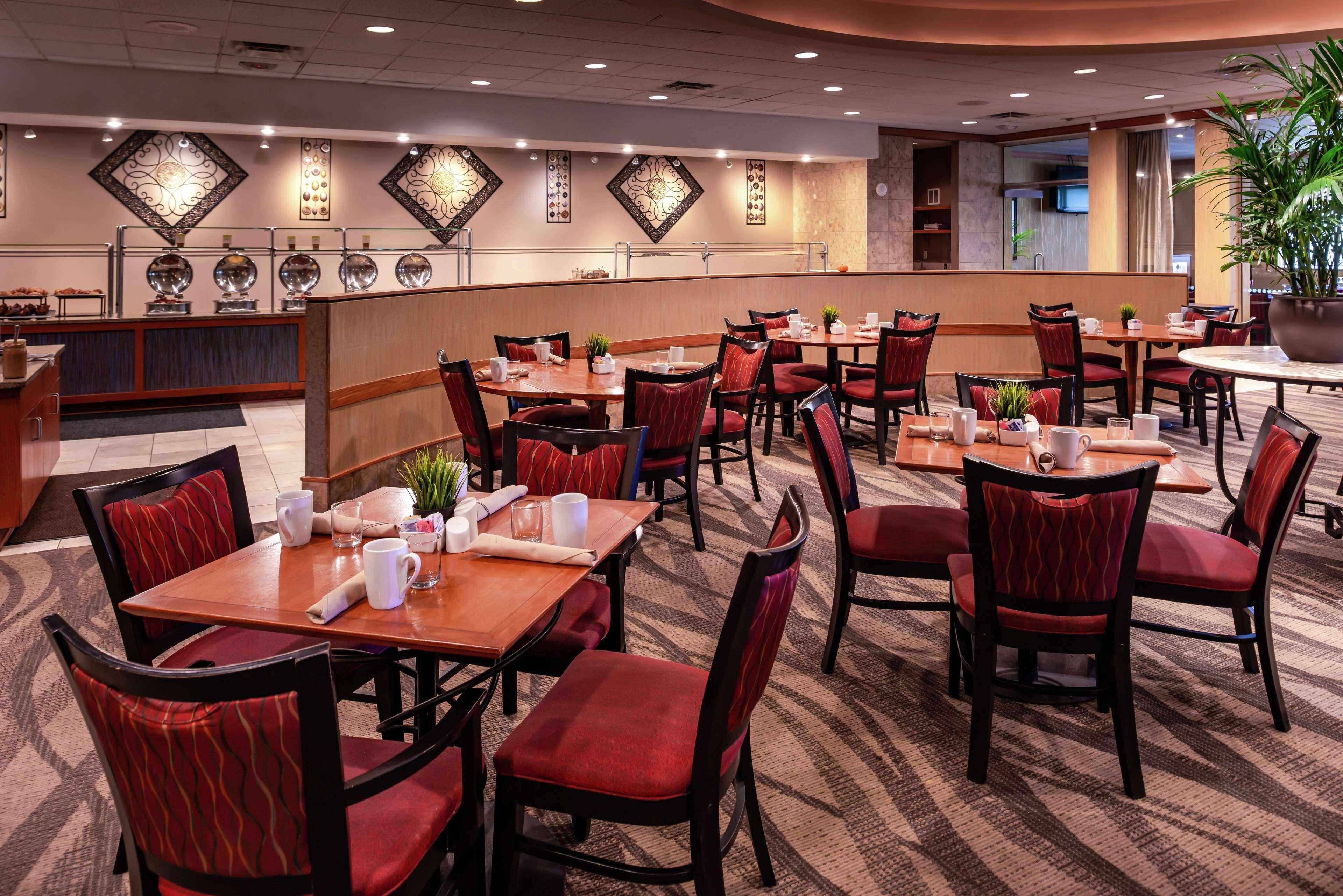 Doubletree By Hilton Hotel Tampa Airport-Westshore Exterior photo