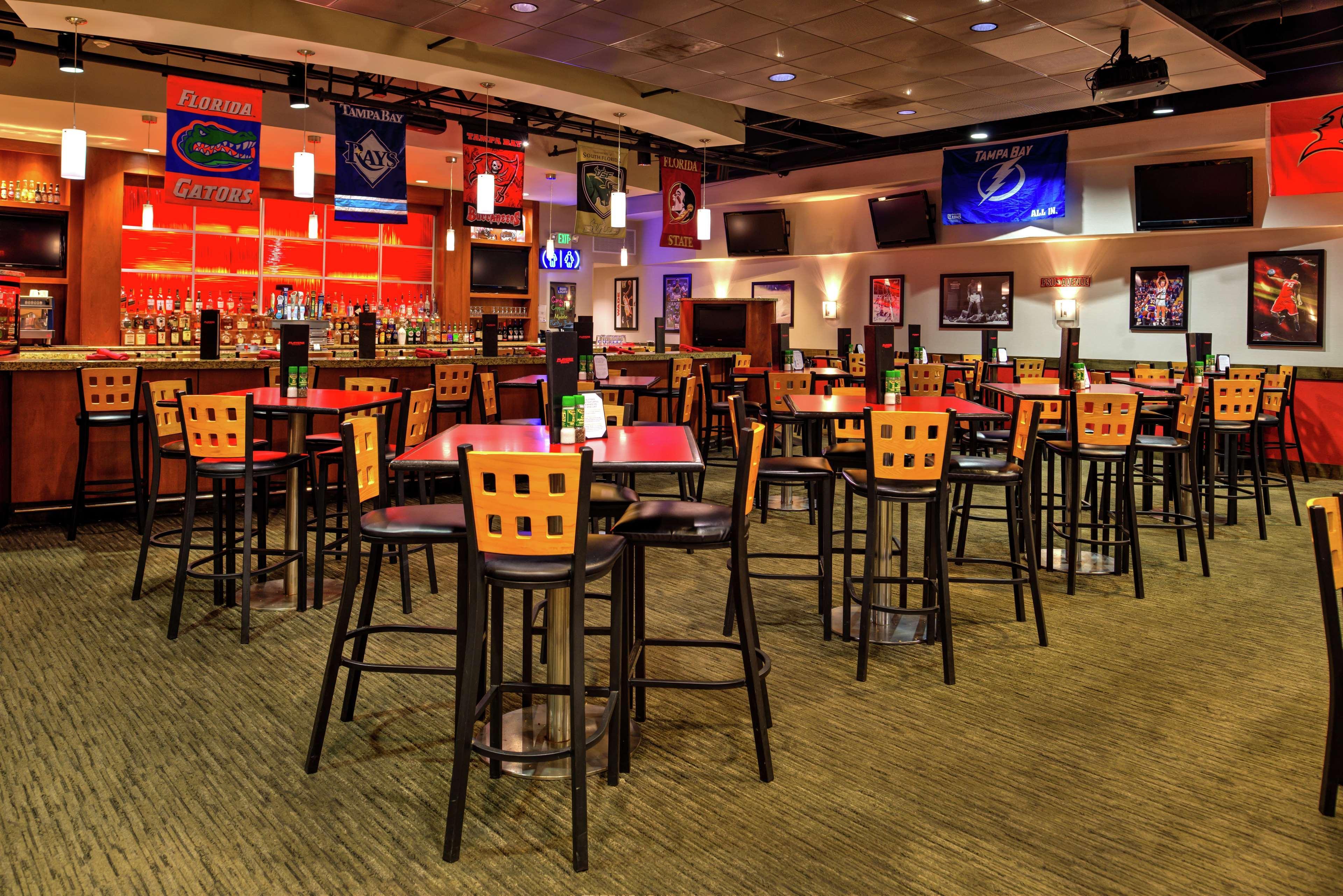 Doubletree By Hilton Hotel Tampa Airport-Westshore Exterior photo